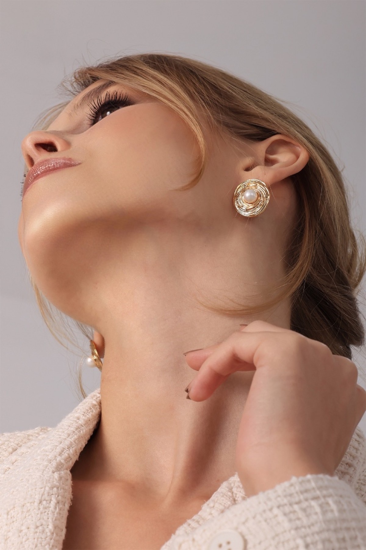 Gold Round Pearl Earrings