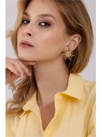 Clarisse Sun Embrace Earrings Güneş motifli altın Clarisse küpe – kulakta görünüm